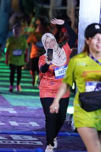 BIB: 3832
                            <button type="button" onclick="openModal(26261794)" class="btn btn-primary btn-sm float-right btn-popup" data-toggle="modal" data-target=".modal-high-quality">
                        <i class="fas fa-shopping-cart"></i> Add to Cart
                    </button>
                                            <button type="button" onclick="isThisMe(26261794, true)" class="btn btn-success btn-sm float-right btn-popup btn-isme hidden" data-toggle="tooltip" data-placement="bottom" title="นี่คือรูปของคุณใช่ไหม คลิกที่นี่เพื่อเอาเข้าอัลบั้ม">
                        <i class="fas fa-plus"></i> Add to album
                    </button>
                    <button type="button" onclick="isThisMe(26261794, false)" class="btn btn-warning btn-sm float-right btn-popup btn-isnotme hidden">
                        <i class="fas fa-ban"></i> Remove from album
                    </button>